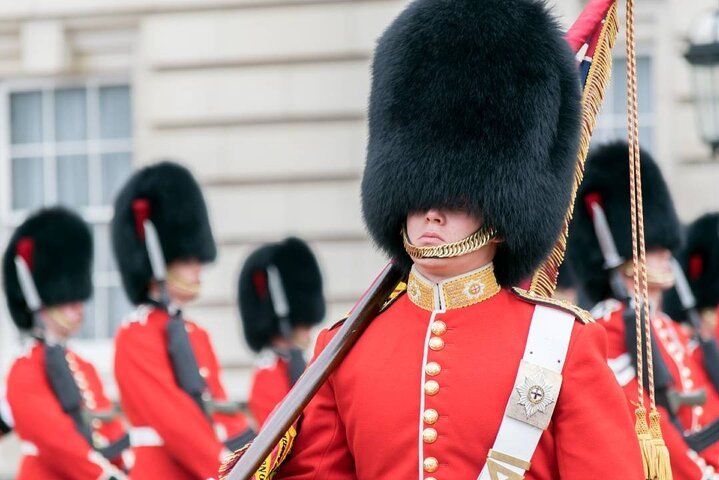 London Full Day Sightseeing Tour with London Eye
